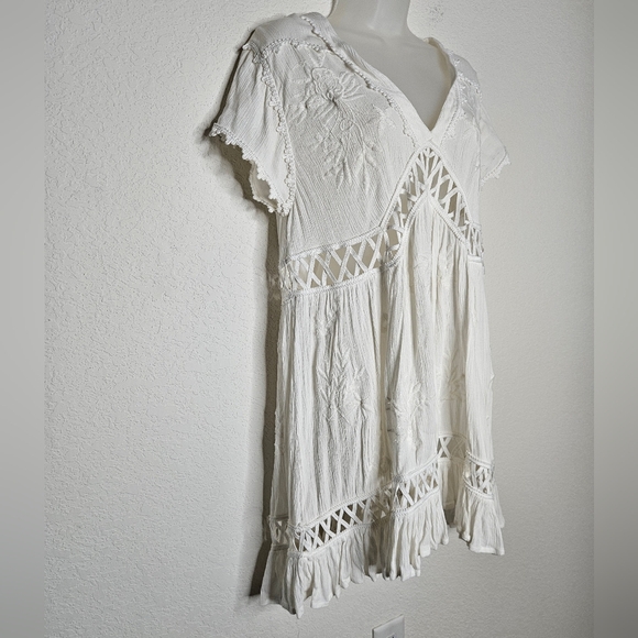 Free People Marissa Embroidered Cutout Ruffle Sleeve Mini Dress Oversize V-Neck - Picture 4 of 15